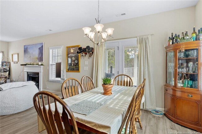 Building Photo - 50 Basswood Ct