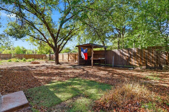 Building Photo - 1215 Porter St