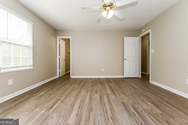 Building Photo - 1614 Laney Rd