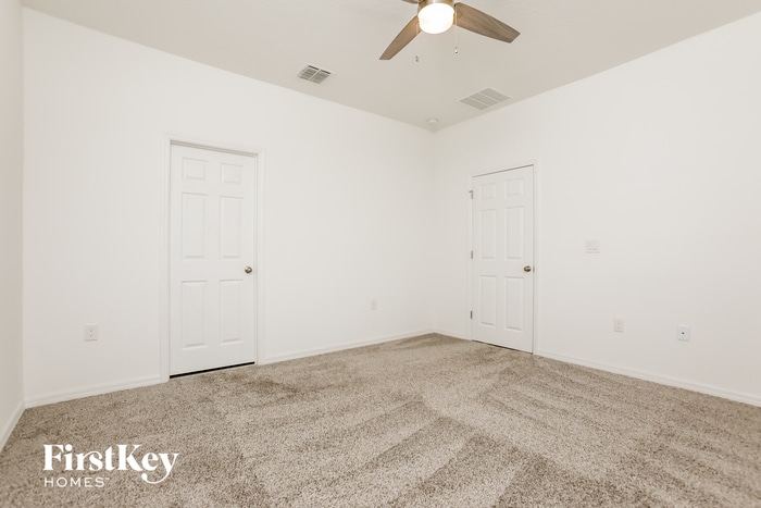 Building Photo - 721 Ladyfish Ln