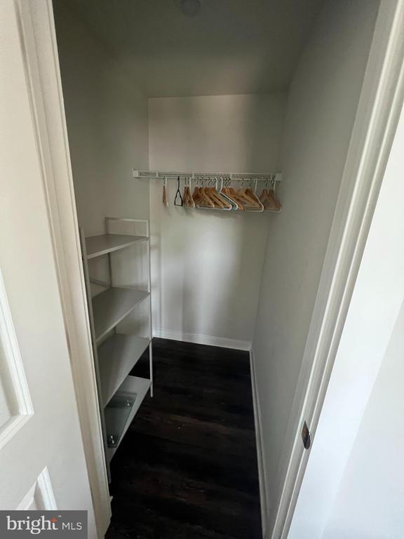 Building Photo - 4217 Chestnut St