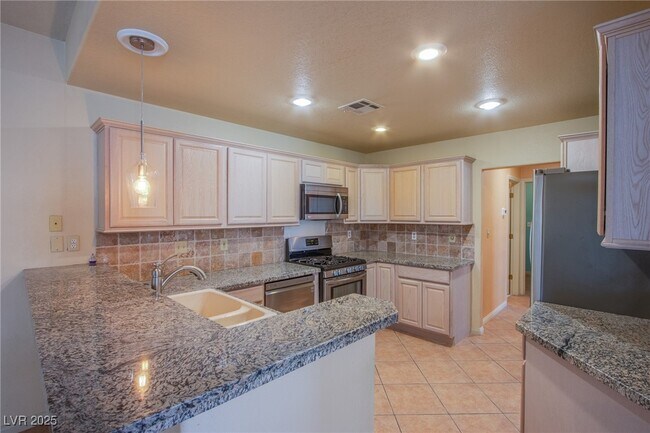 Building Photo - 5086 Mt Pleasant Ln