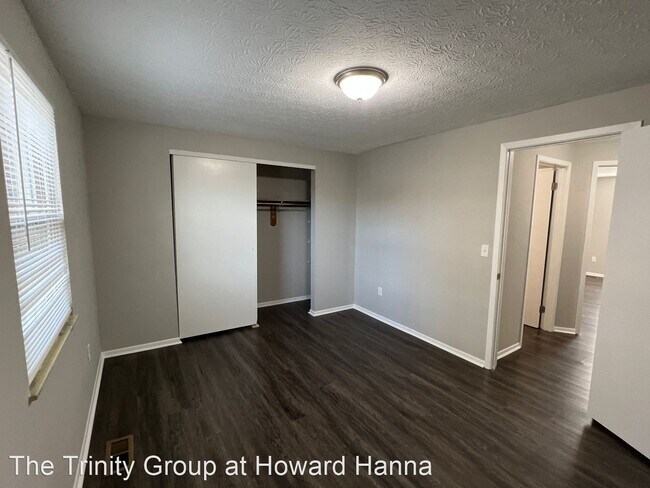 Building Photo - 2 br, 1.5 bath House - 5340 Shiloh Drive
