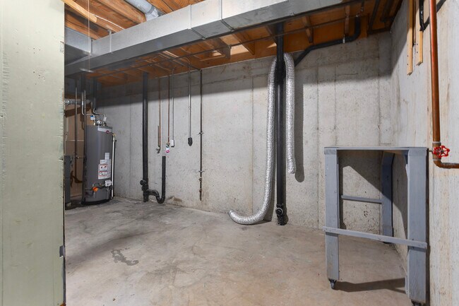 Building Photo - 577 NW Valleybrook Rd