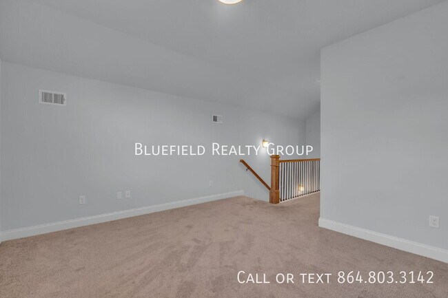 Building Photo - 2 Winding Rock Rd