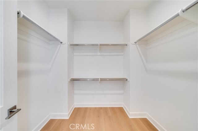 Building Photo - 64 Meander