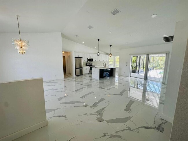 Building Photo - 25892 Aysen Dr