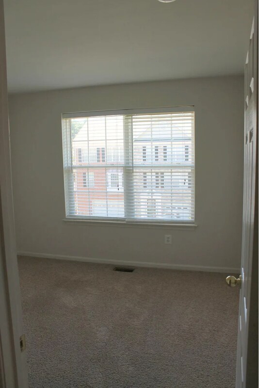 Building Photo - 4641 Kings Mill Way