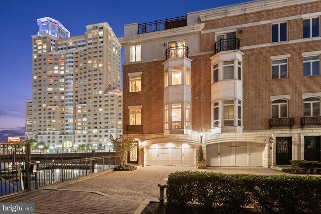 Building Photo - 921 Valencia Ct