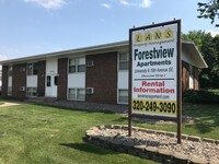 Building Photo - Forestview 2 Bedroom Upper Unit