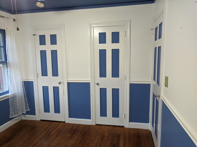 Building Photo - 13 Gallup Ln