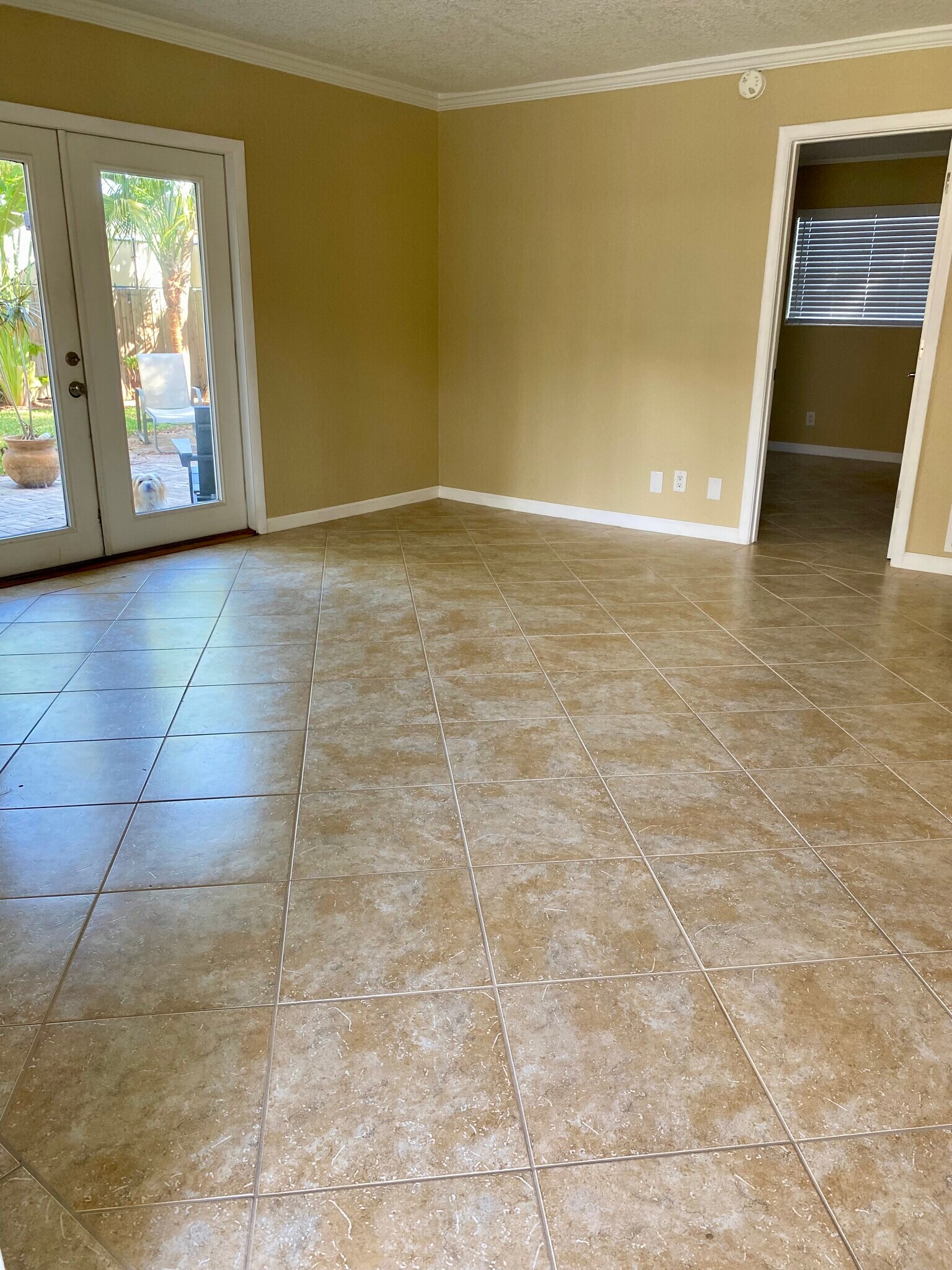 Building Photo - 309 NE 16th St