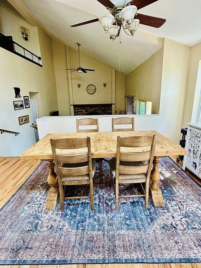 Building Photo - 7890 Candleflower Cir