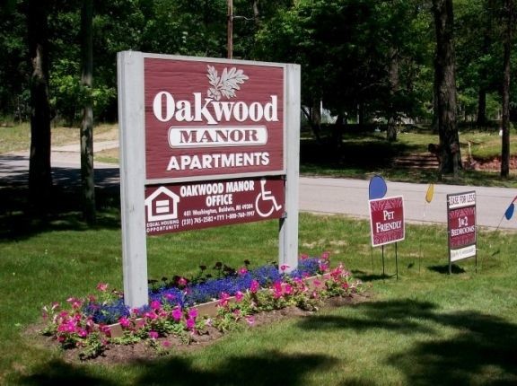 Oakwood Manor - Baldwin, MI | Apartment Finder