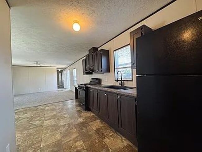 Building Photo - 47 Bluebird Hill Dr