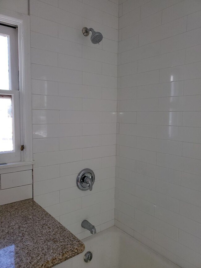 Building Photo - Charming Spanish Style Villa in the heart of Tower!