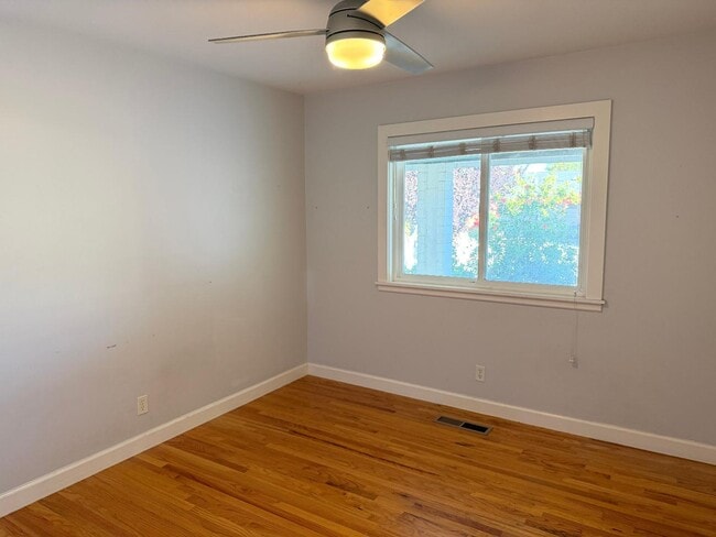 Building Photo - 3415 Isherwood Pl