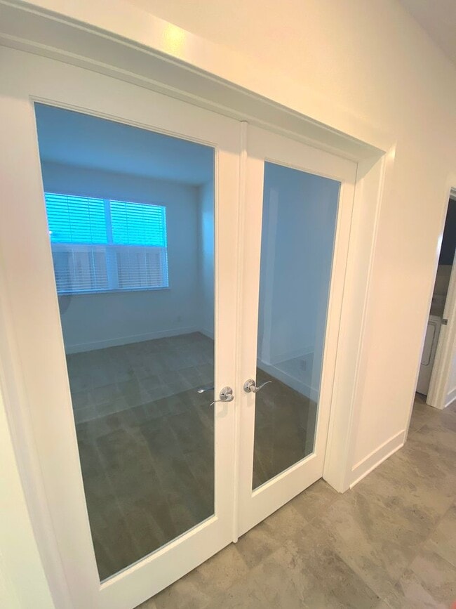 Building Photo - Single Story Home in Whitney Ranch with Ow...