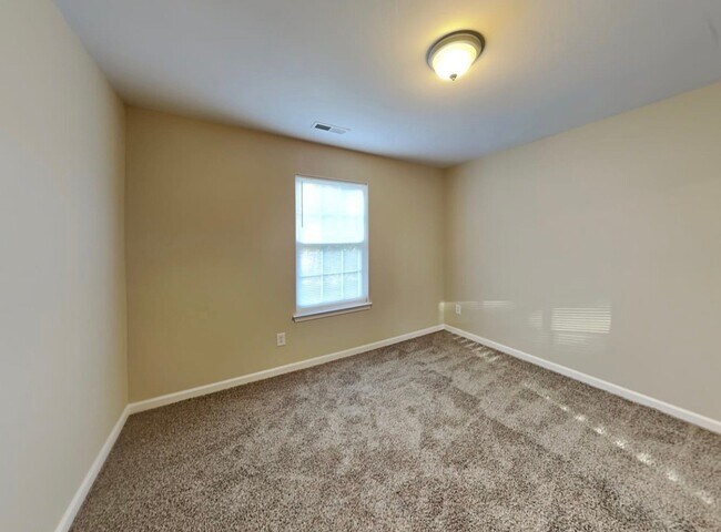 Building Photo - 4407 Staffordshire Ln