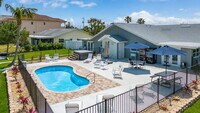 Building Photo - 12230 Shoreview Drive