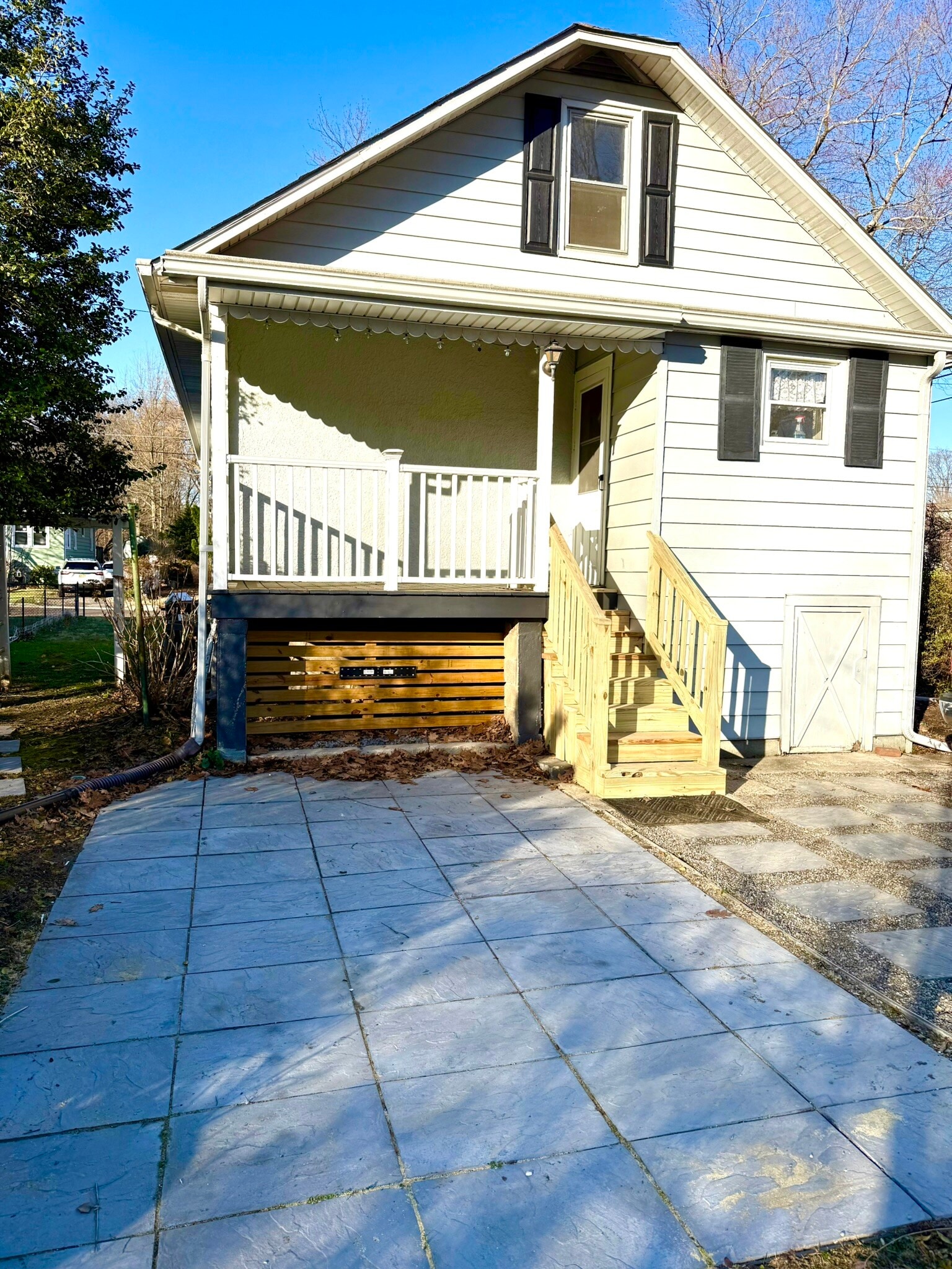 Building Photo - 519 N Lincoln Ave