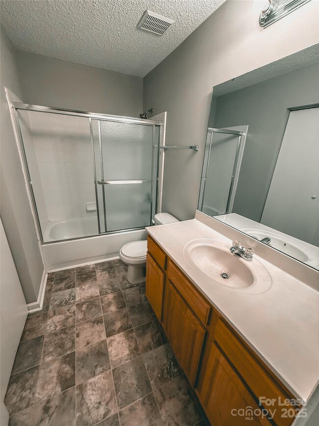 Building Photo - 11037 Hunter Trail Ln