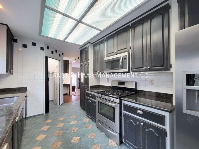 Building Photo - 6916 E. Peabody-