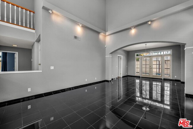 Building Photo - 7513 W 83rd St