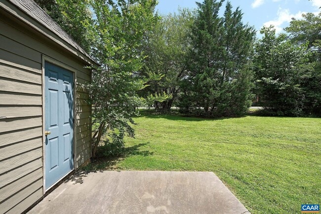Building Photo - 11 Waterwheel Ct