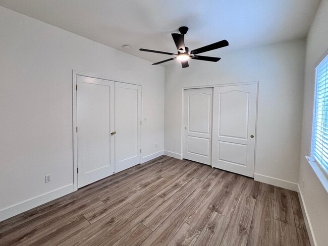 Building Photo - $2,595 Chestnut & Teague, 3 bedroom House - Fresno / Gated Community / New Paint & Floors