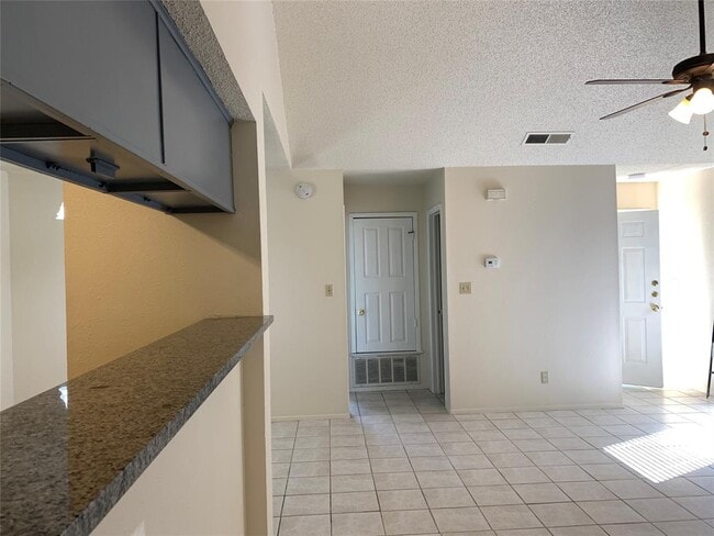 Building Photo - 10436 Doc Holliday Trail