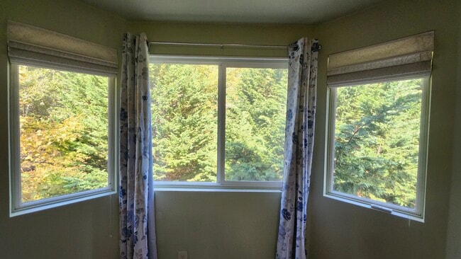 Building Photo - 35336 10th Pl SW