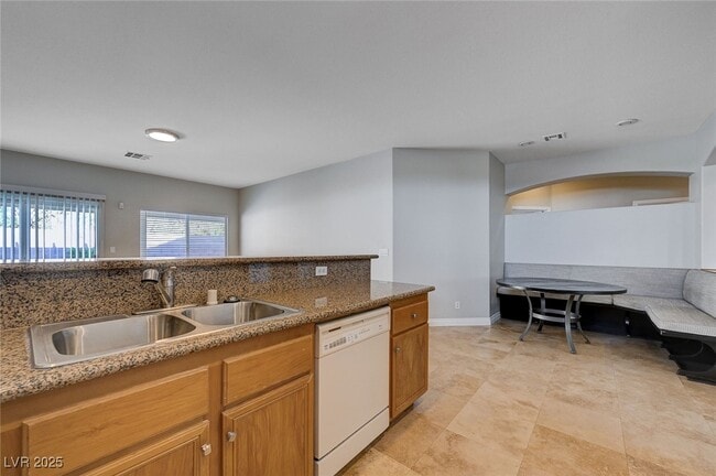 Building Photo - 10518 Santerno St
