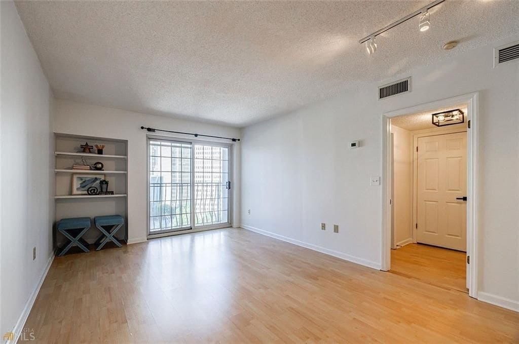 Building Photo - 199 14th St NE