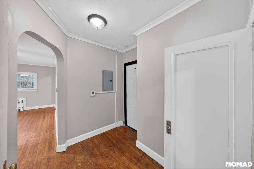 Building Photo - 1614 Arlington Ave