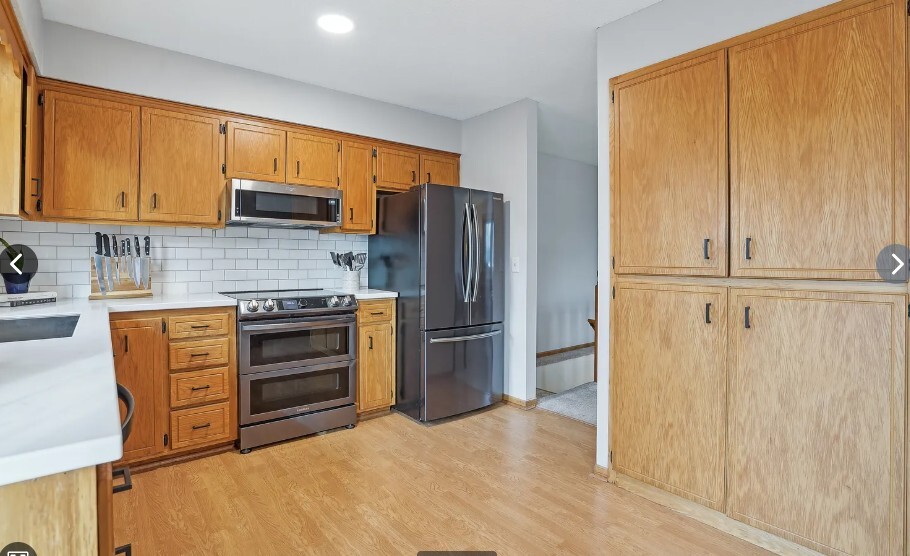 Building Photo - 6990 Redwing Ln