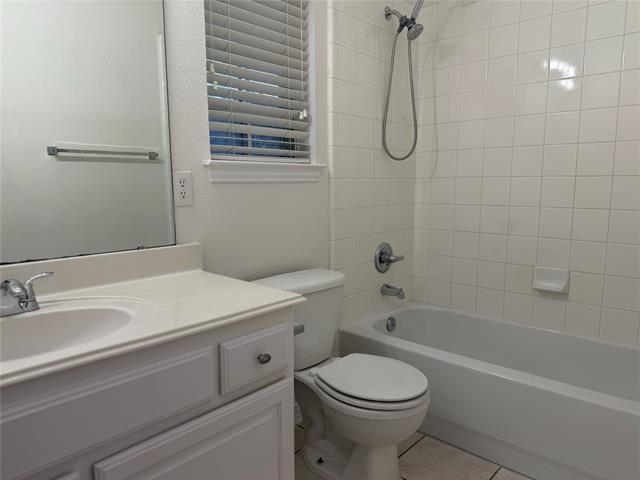 Building Photo - 825 Soapberry Dr