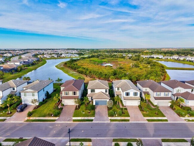 Building Photo - 16235 Pine Mist Dr