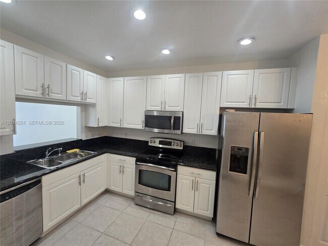 Building Photo - 9738 Darlington Pl