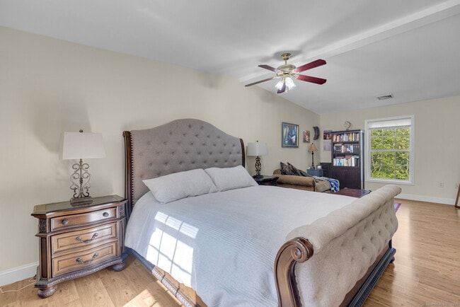 Building Photo - 943 Mt Vernon Rd