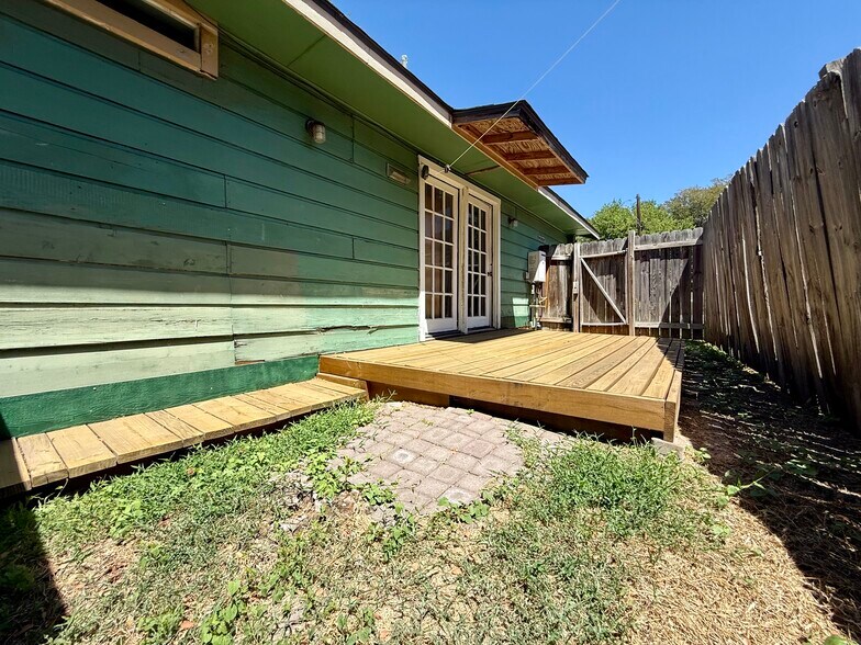 Building Photo - 3014 Matador Drive