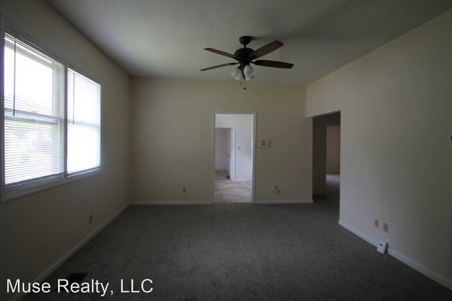 Building Photo - 2 br, 2 bath House - 556 Flint Street