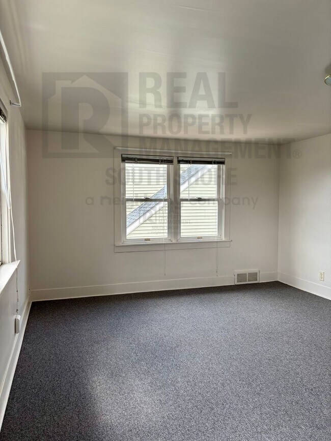 Building Photo - 430 Keilman St