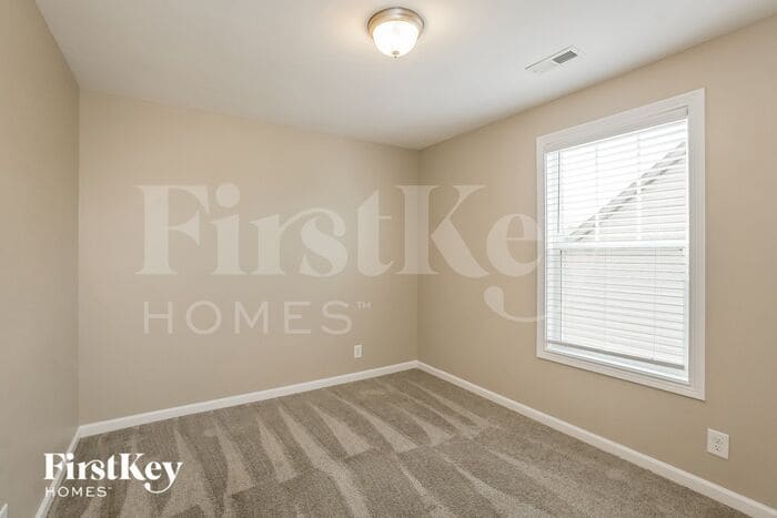 Building Photo - 1054 Winesap Rd