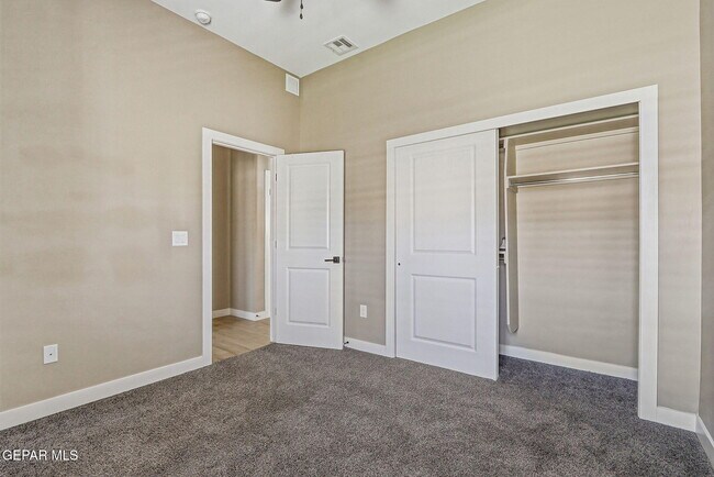 Building Photo - 12252 Desert Dove Ave