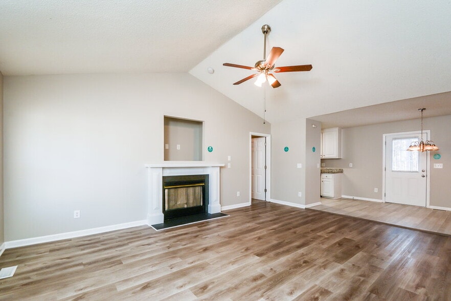 Building Photo - 40 Bent Creek Ct