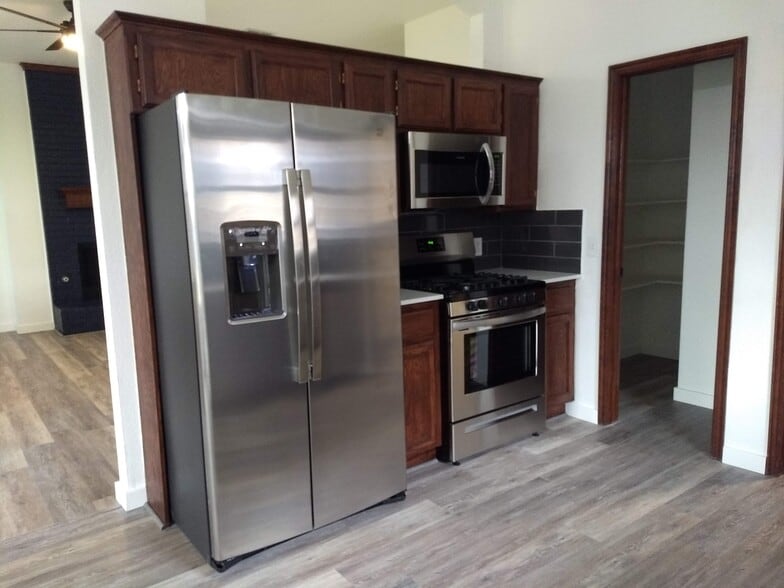 Kitchen - 16229 Seminole Dr.