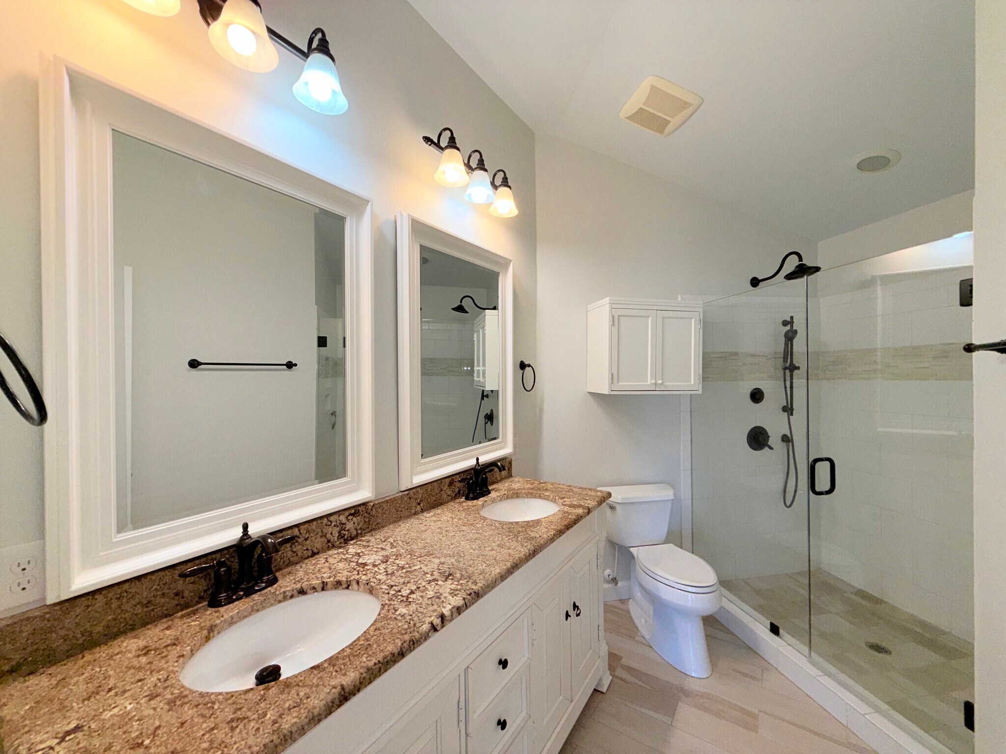 Building Photo - 1133 Torrence Cir