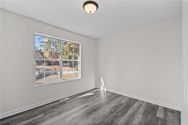 Building Photo - 5068 Furlong Way