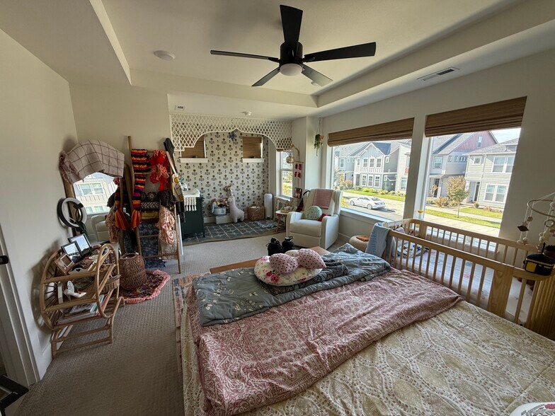 Building Photo - 3844 SE 83rd Ave